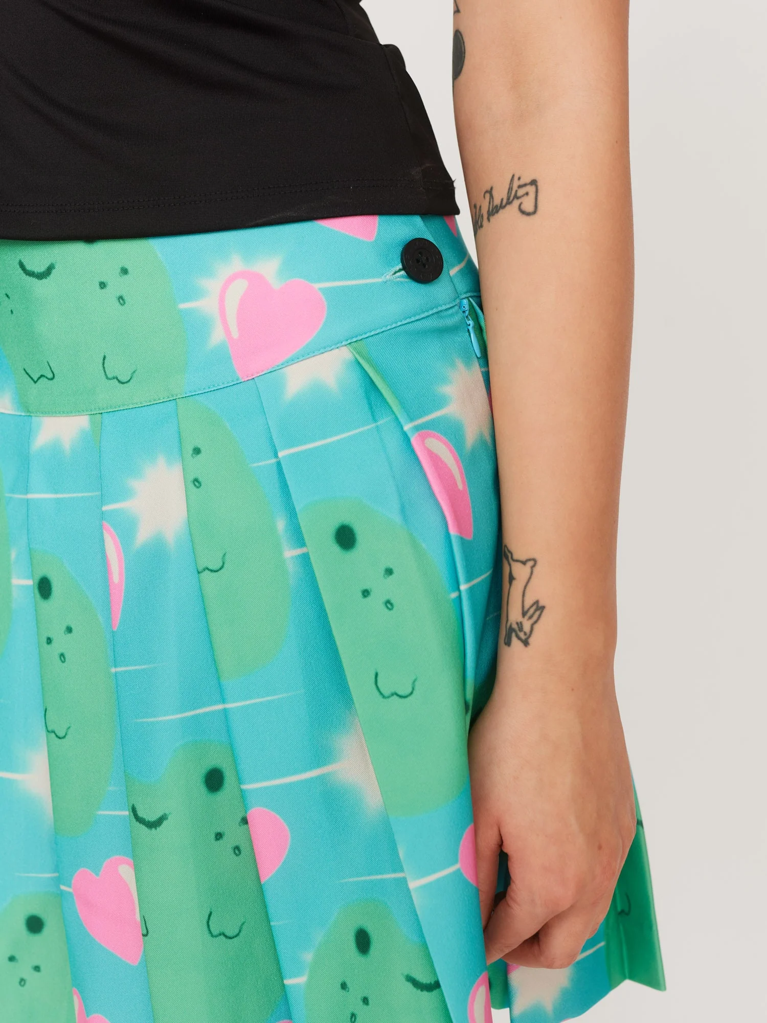 Across The Pond Pleated Mini Skirt - Image 6