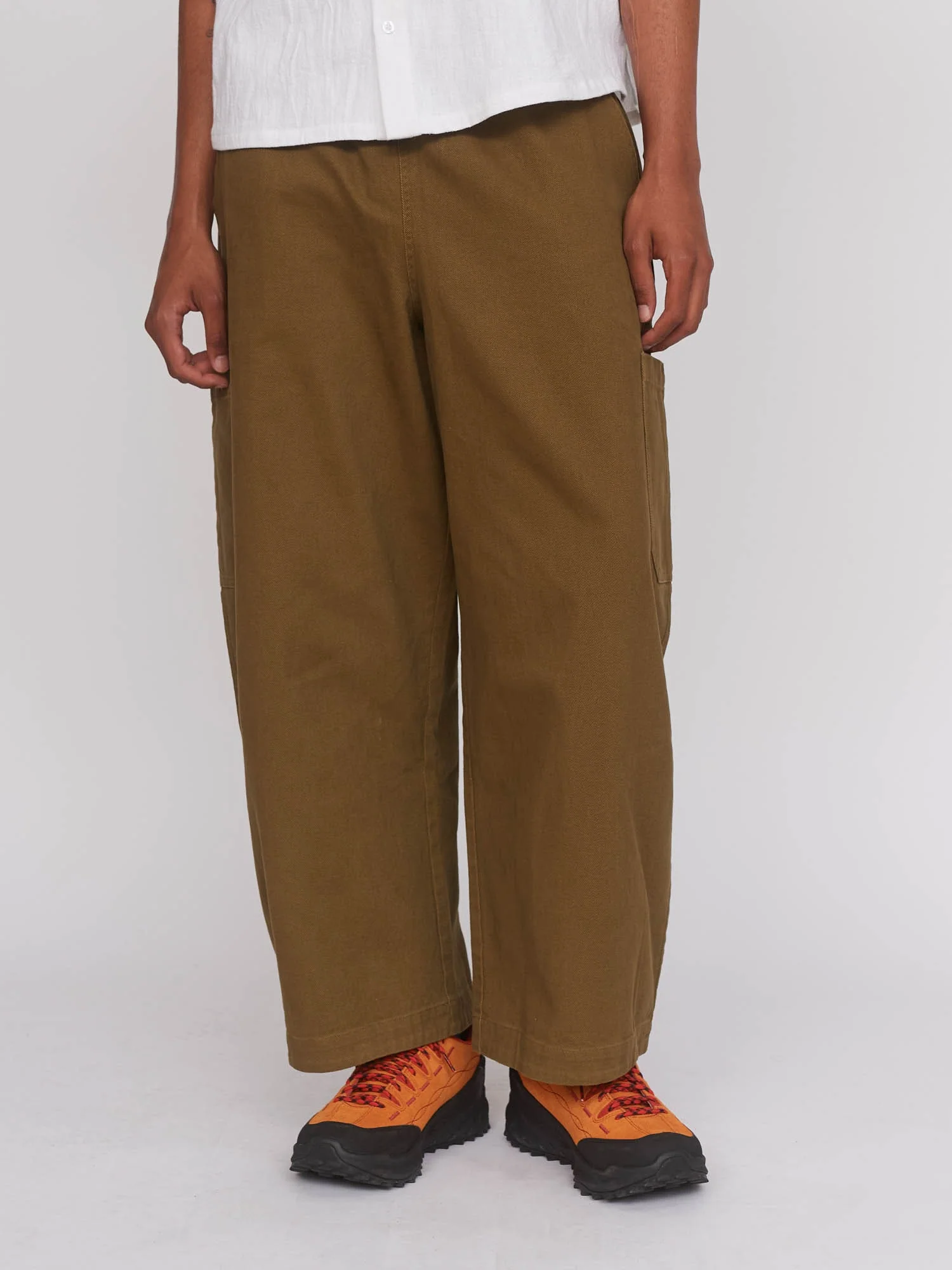 Bev Khaki Barrel Leg Pants - Image 4