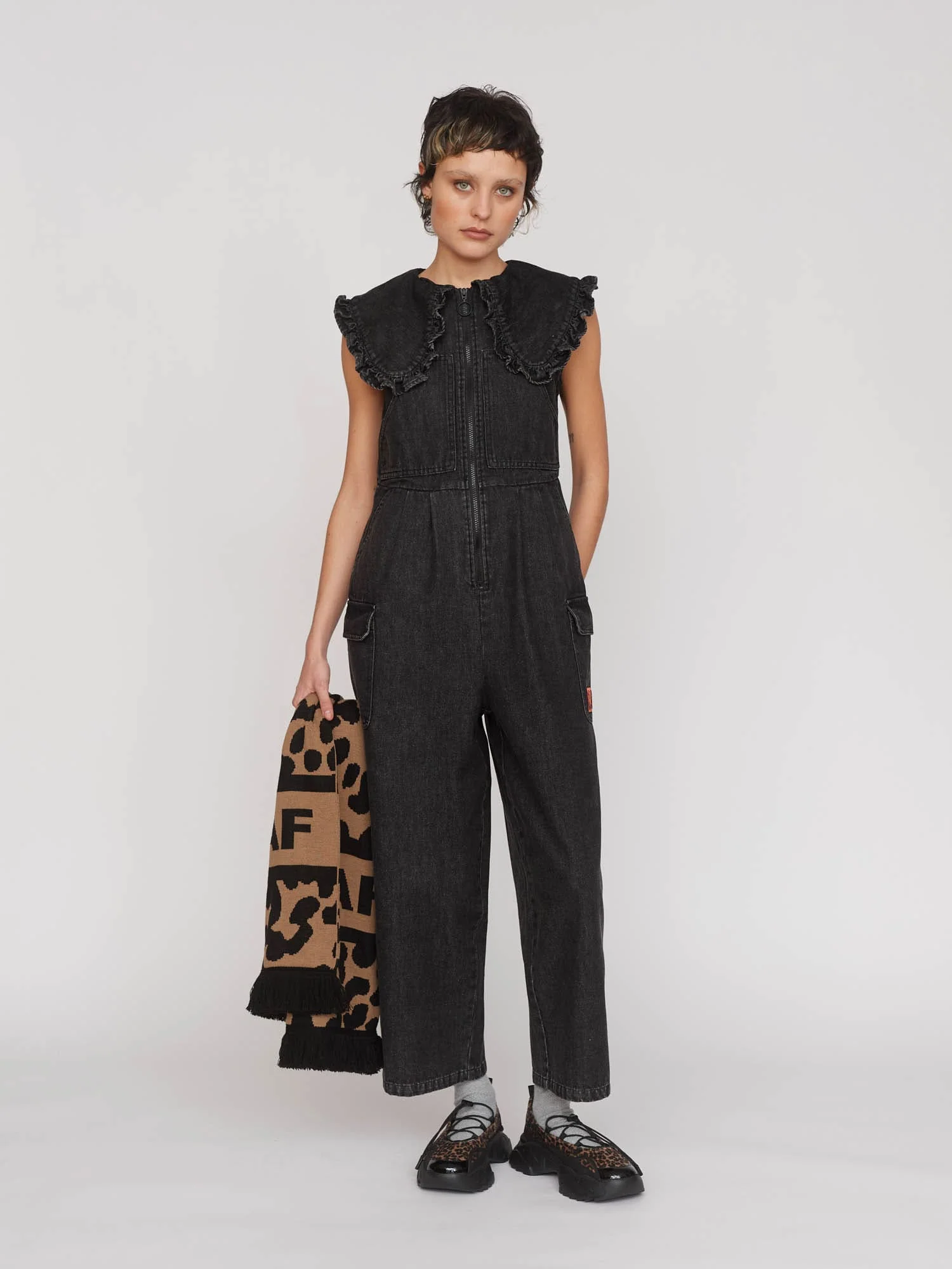 Big Collar Gilet Jumpsuit