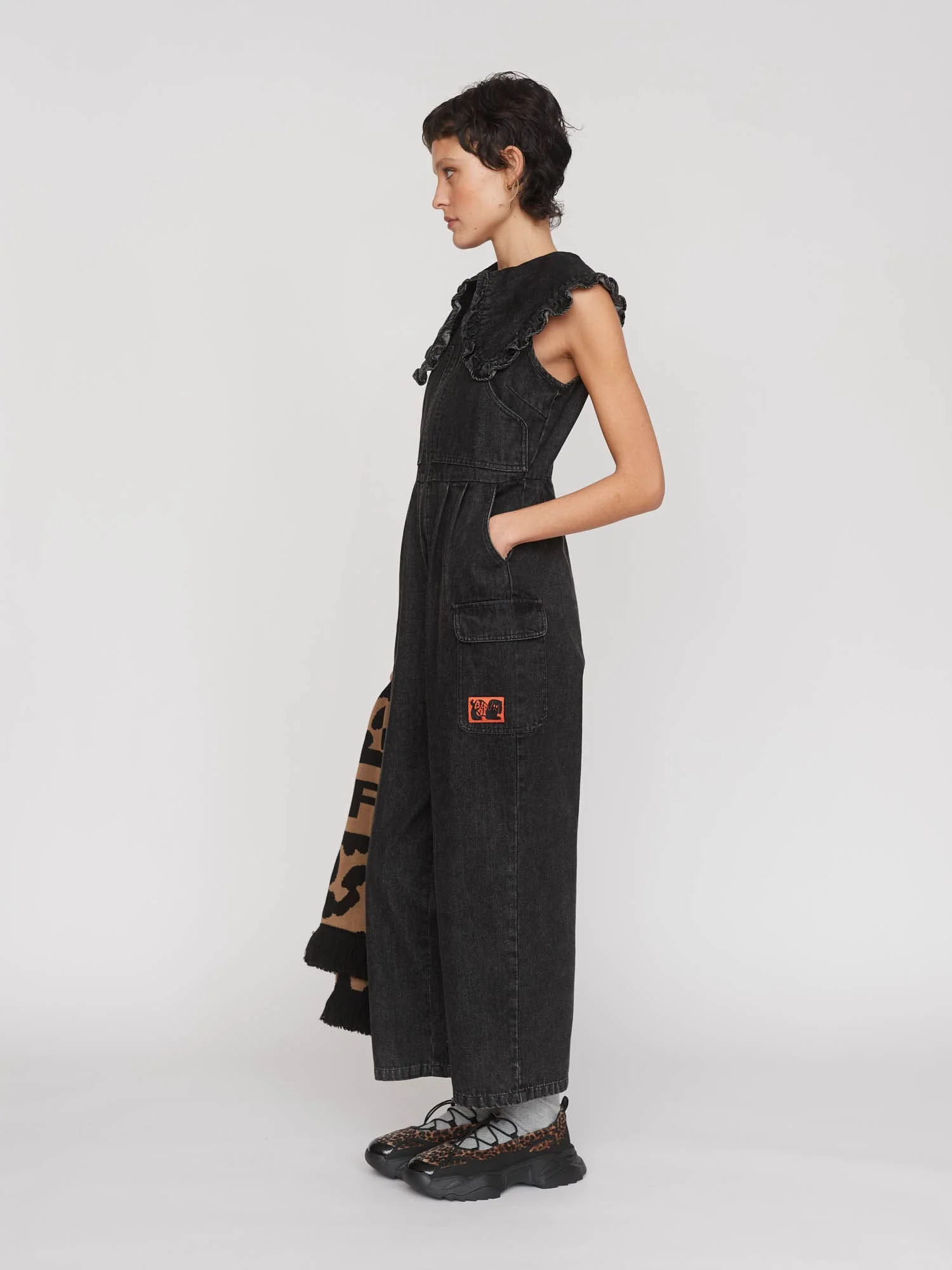 Big Collar Gilet Jumpsuit - Image 7