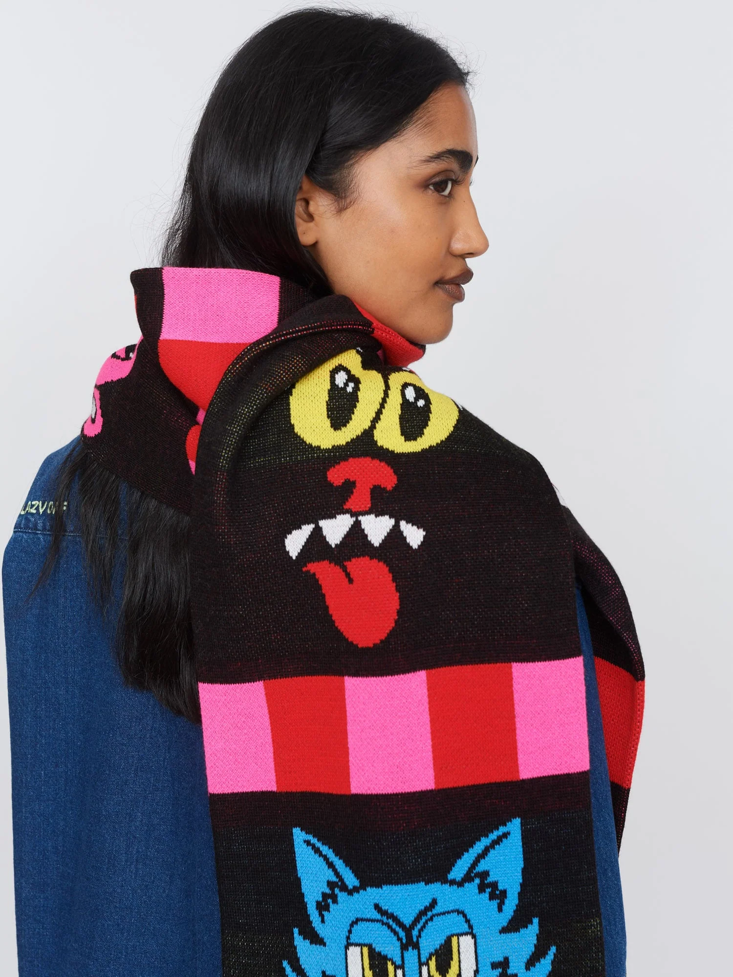 Do Not Feed The Animals Scarf - Image 5