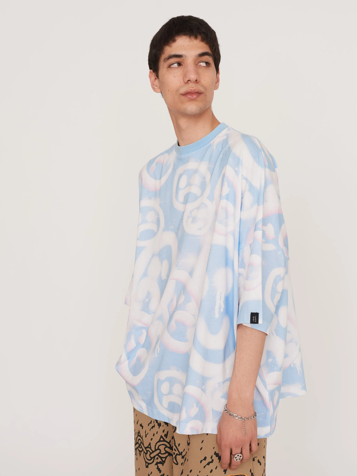 Drippy Spray Face Oversized T-Shirt - Image 7