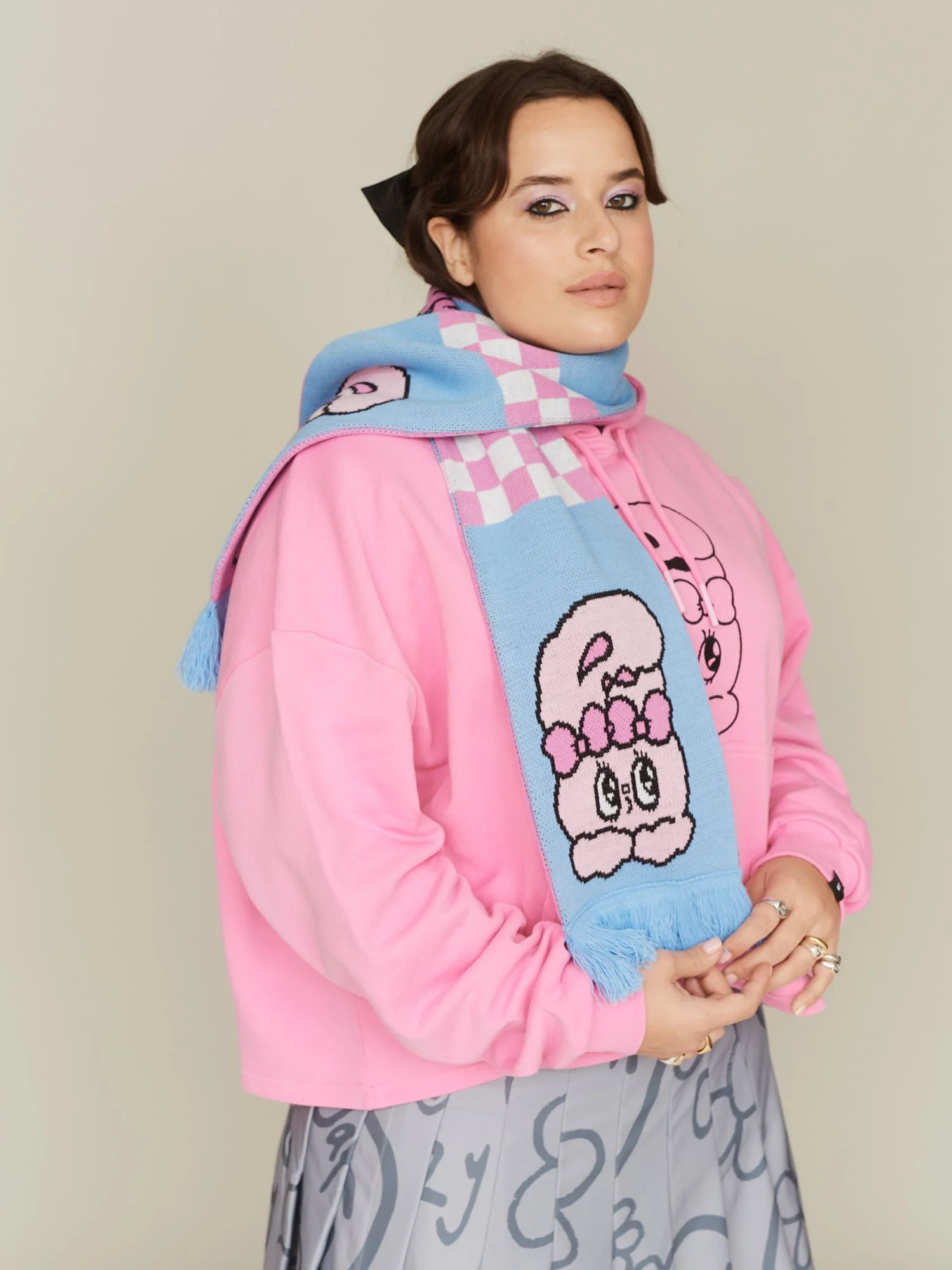 Esther Bunny Football Scarf - Image 2