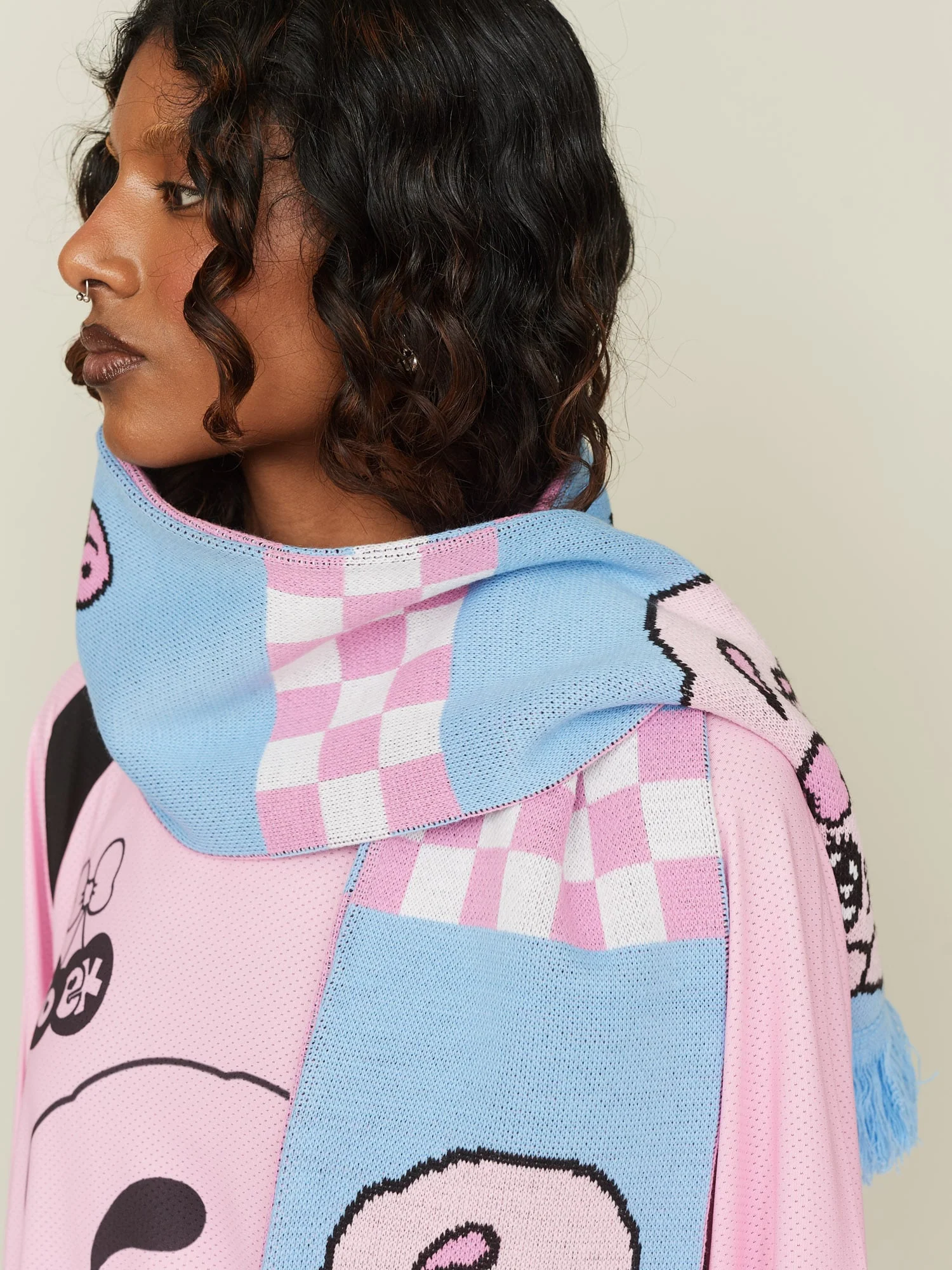 Esther Bunny Football Scarf - Image 9