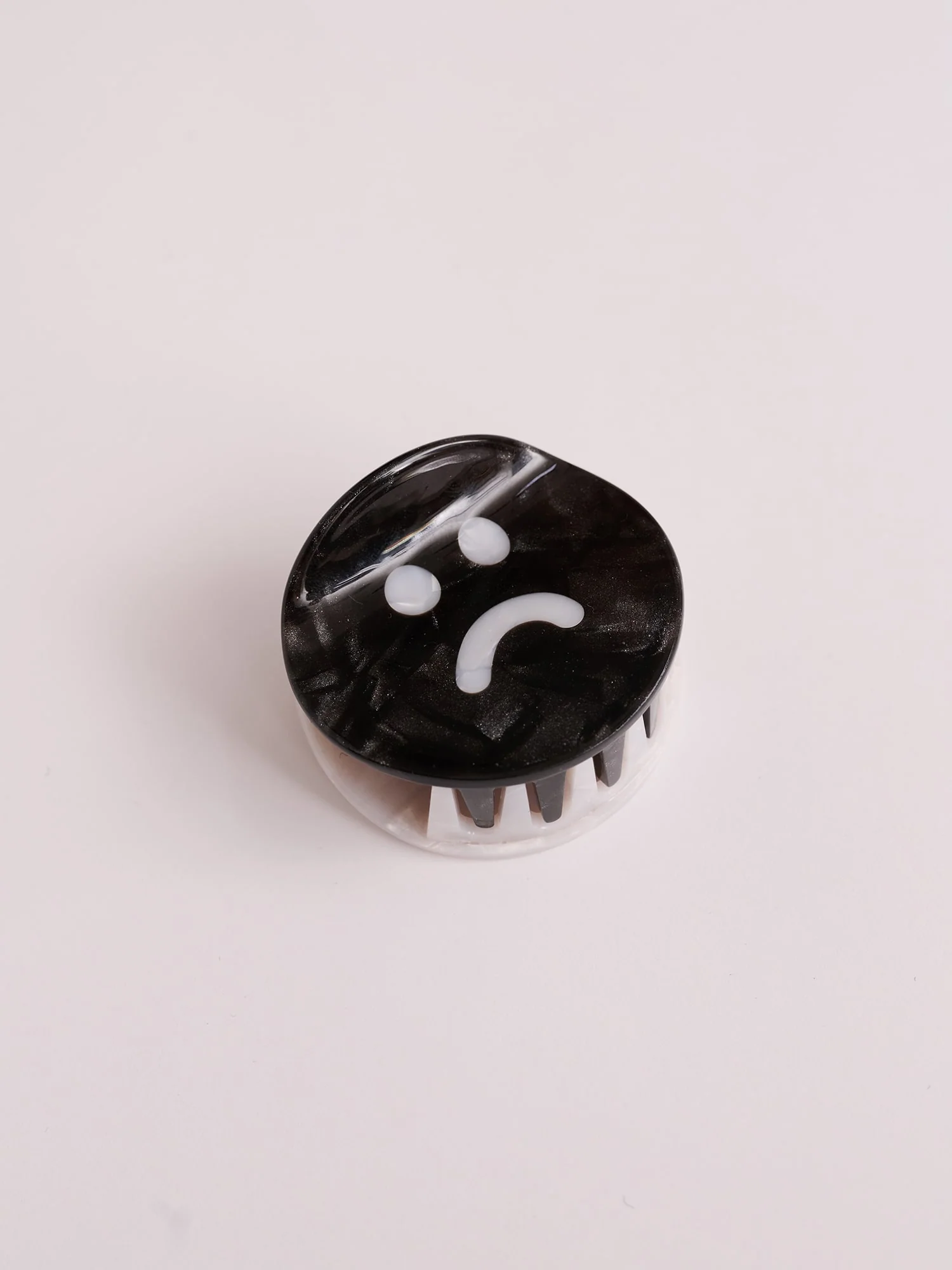 Happy Sad Hair Claw - Image 3