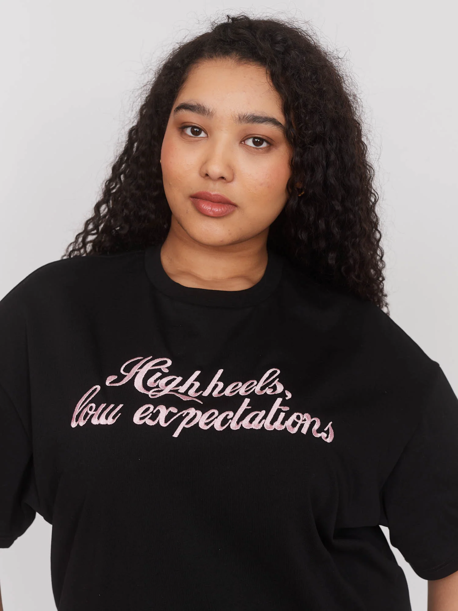 High Heels Low Expectations T-Shirt - Image 2