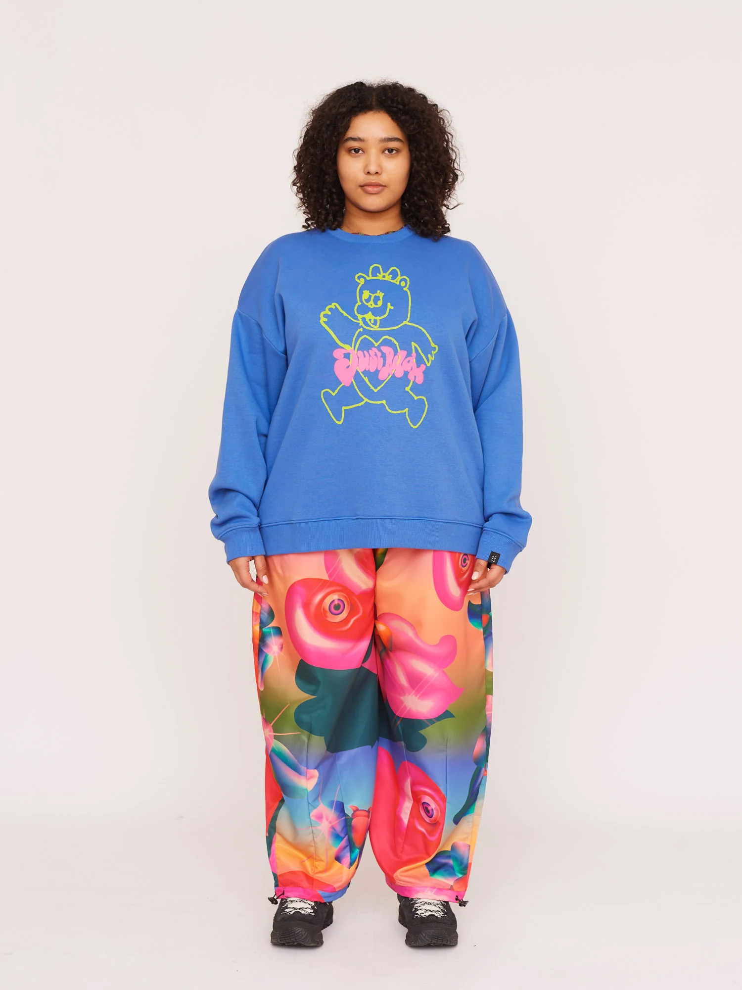 Just Relax Sweatshirt - Image 5