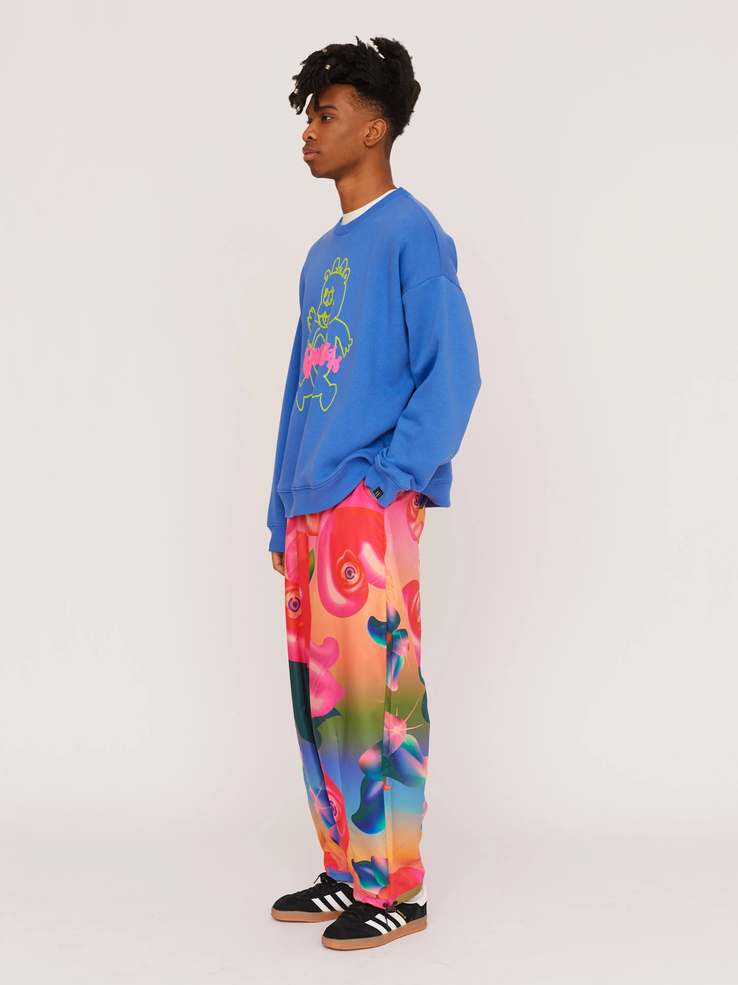 Just Relax Sweatshirt - Image 9