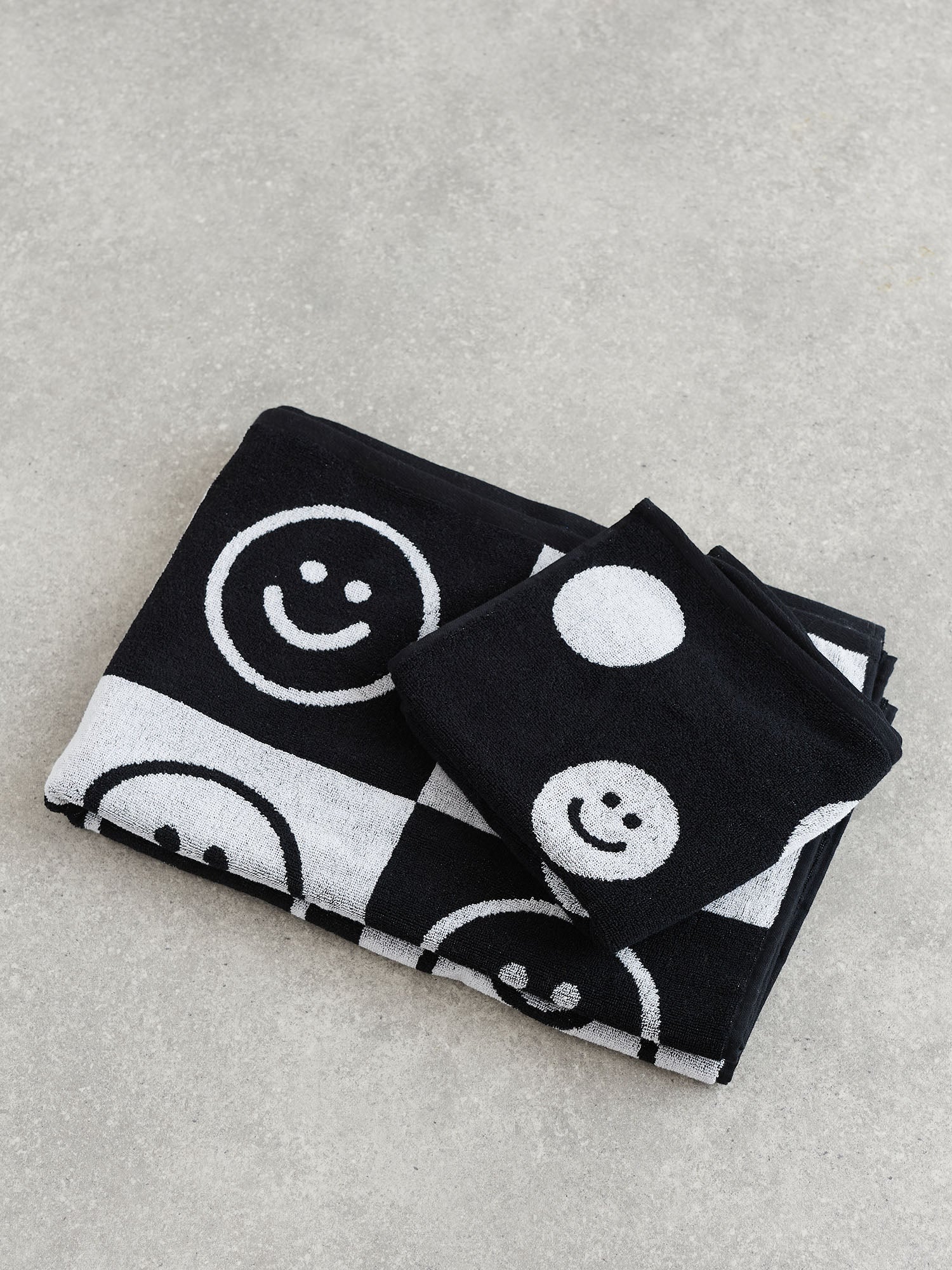 Lazy Oaf Check Your Face Bath Towel - Image 3