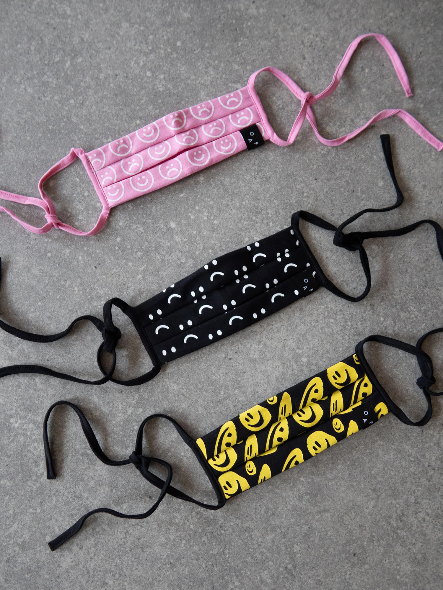 Lazy Oaf Squish Face Print Face Mask - Image 5