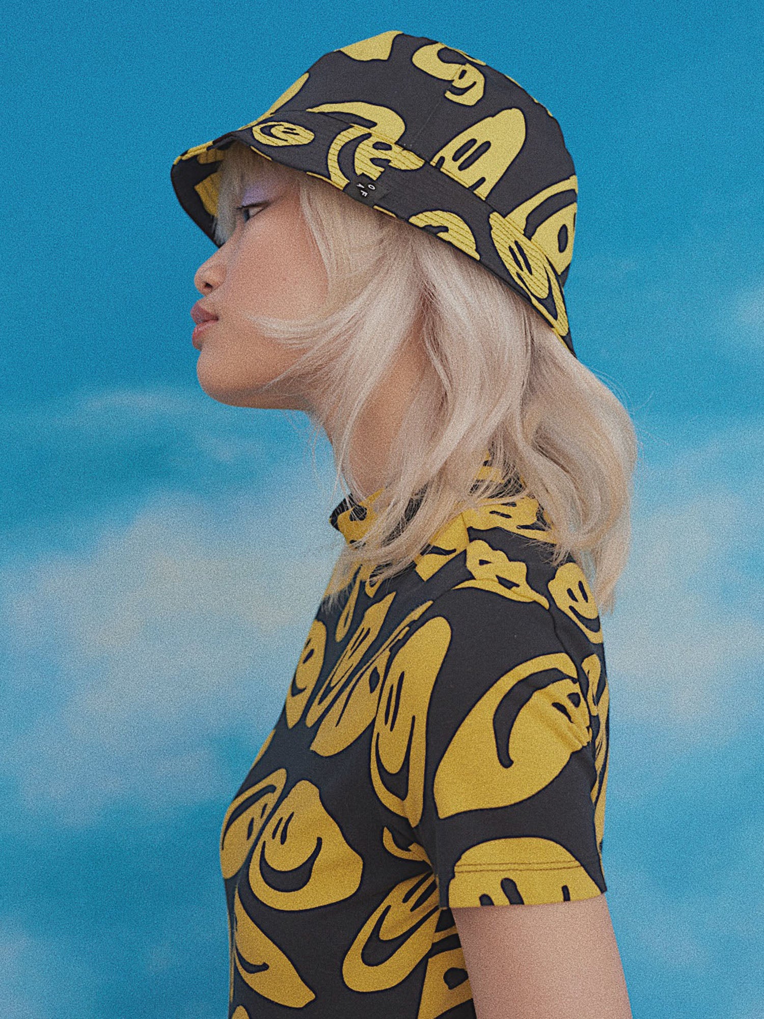 Lazy Oaf Squish Face Short Sleeve Top - Image 8