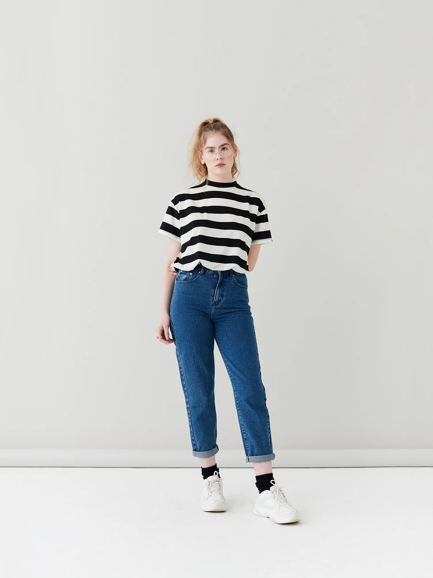 LO Mom Jeans - Mid Wash - Image 2