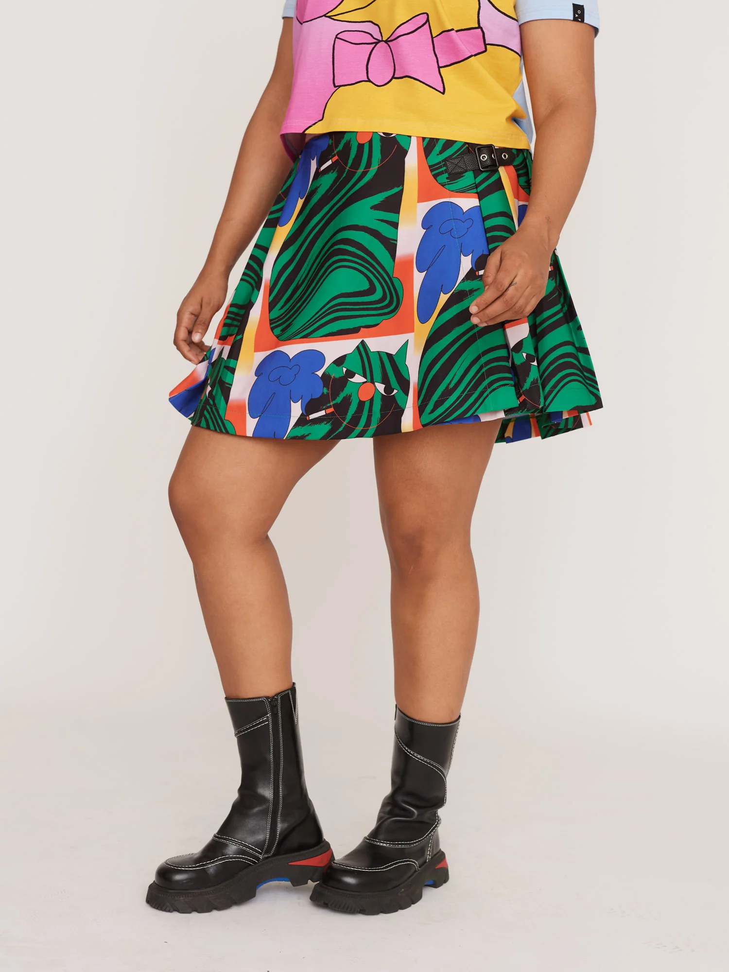 LO x Angela Kirkwood Mini Kilt - Image 2