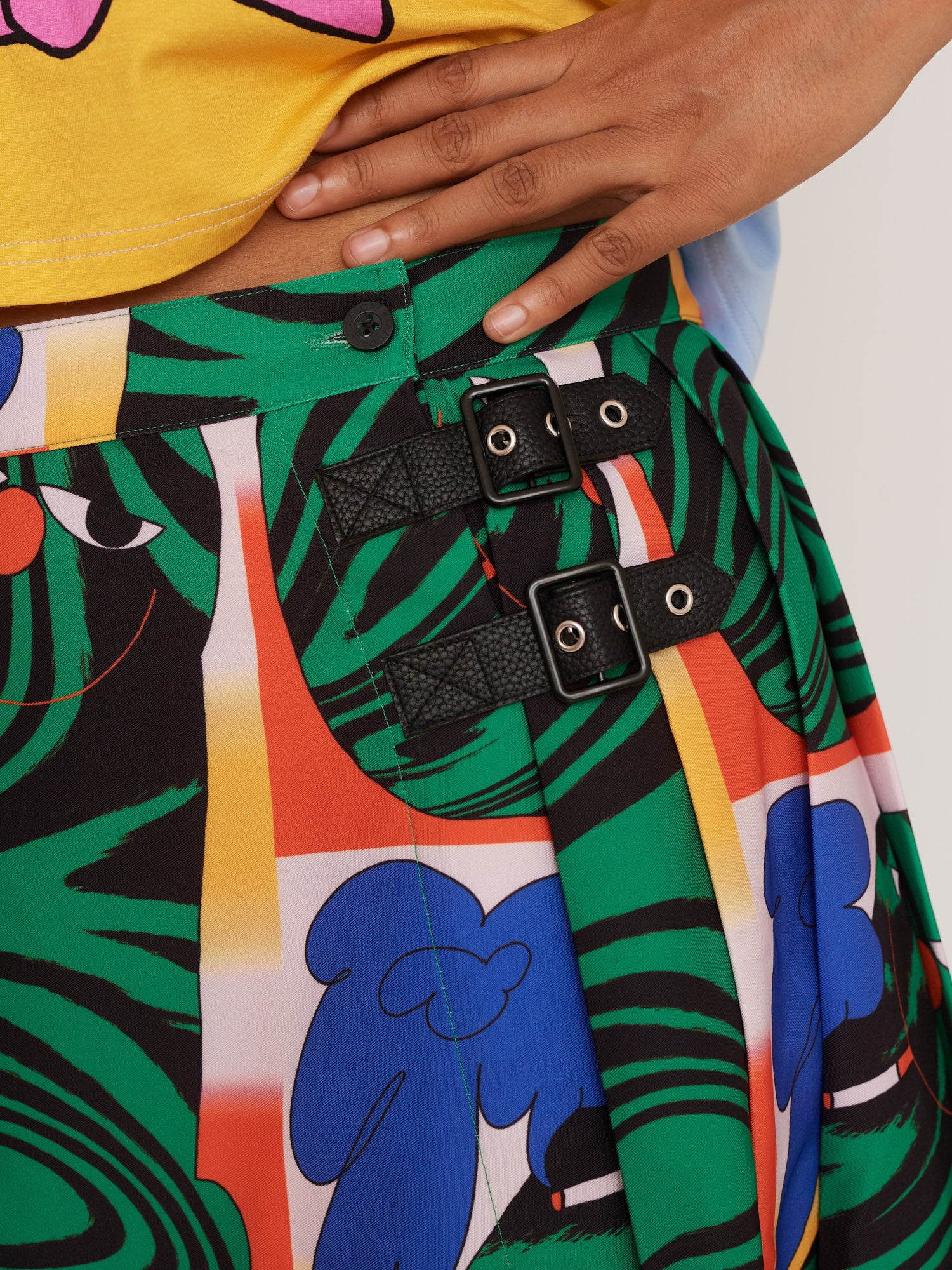 LO x Angela Kirkwood Mini Kilt - Image 4