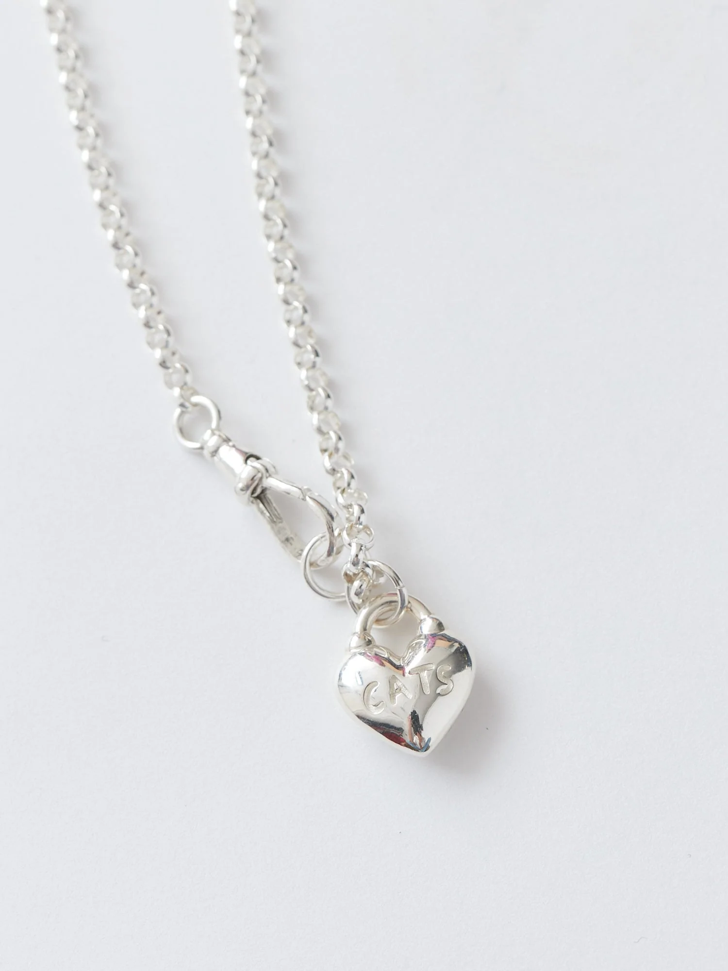 LO x Good Daze Cat Lover Necklace Silver - Image 4