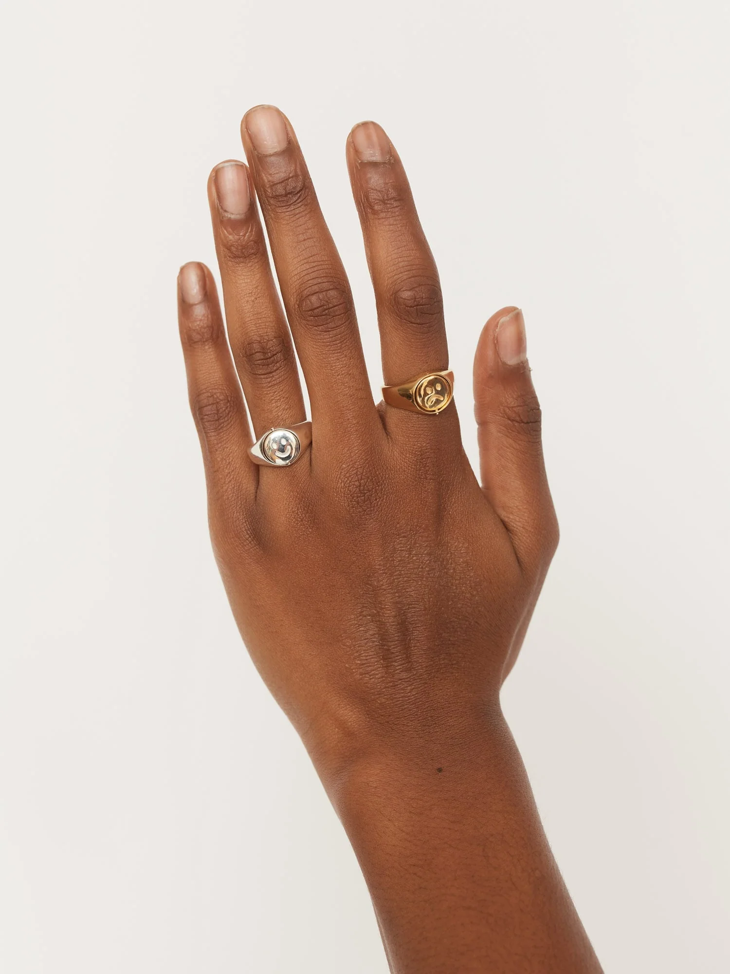 LO x Good Daze Spinner Happy Sad Ring Silver - Image 3