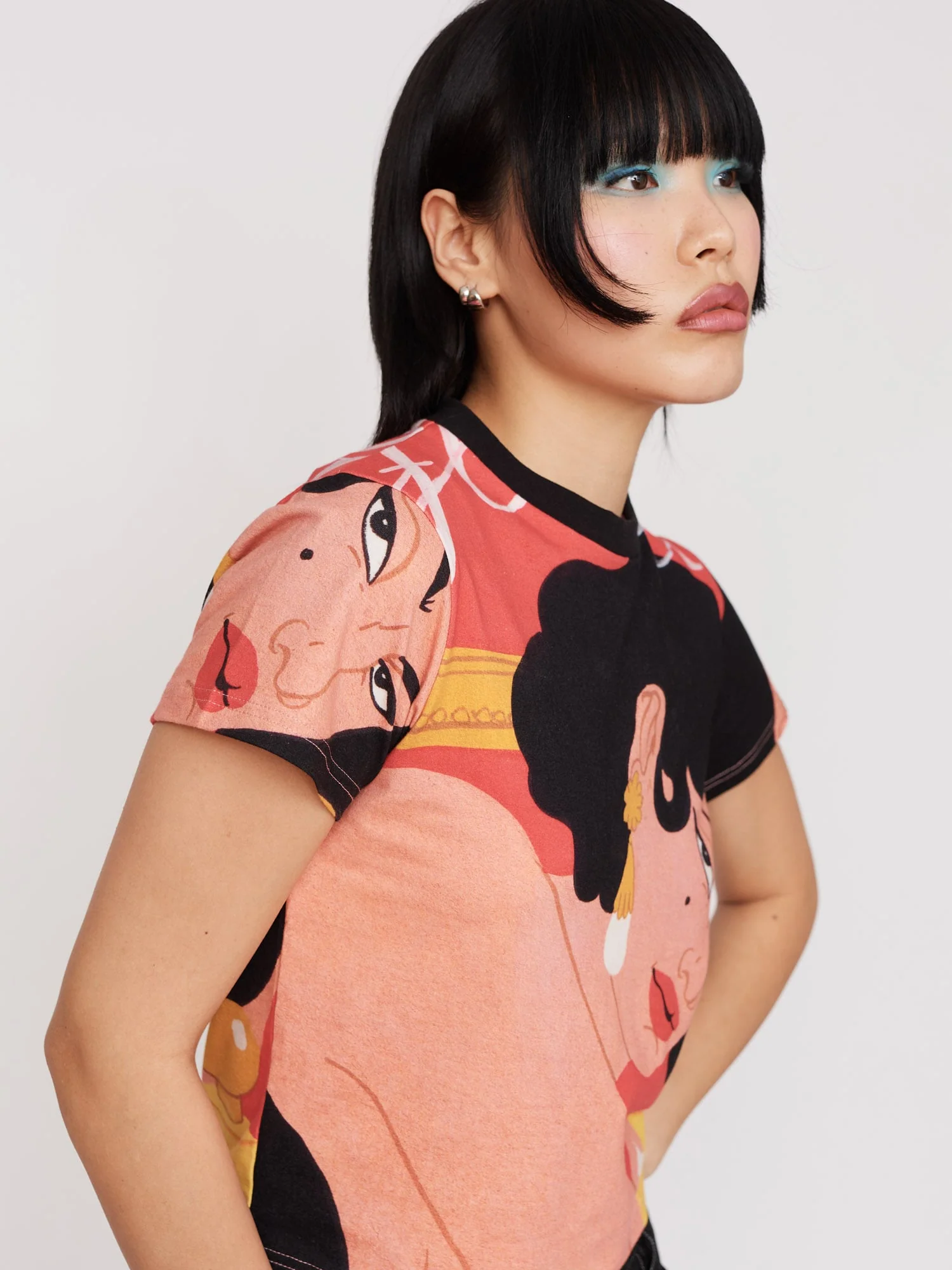 LO x Laura Callaghan Fitted Tee - Image 2