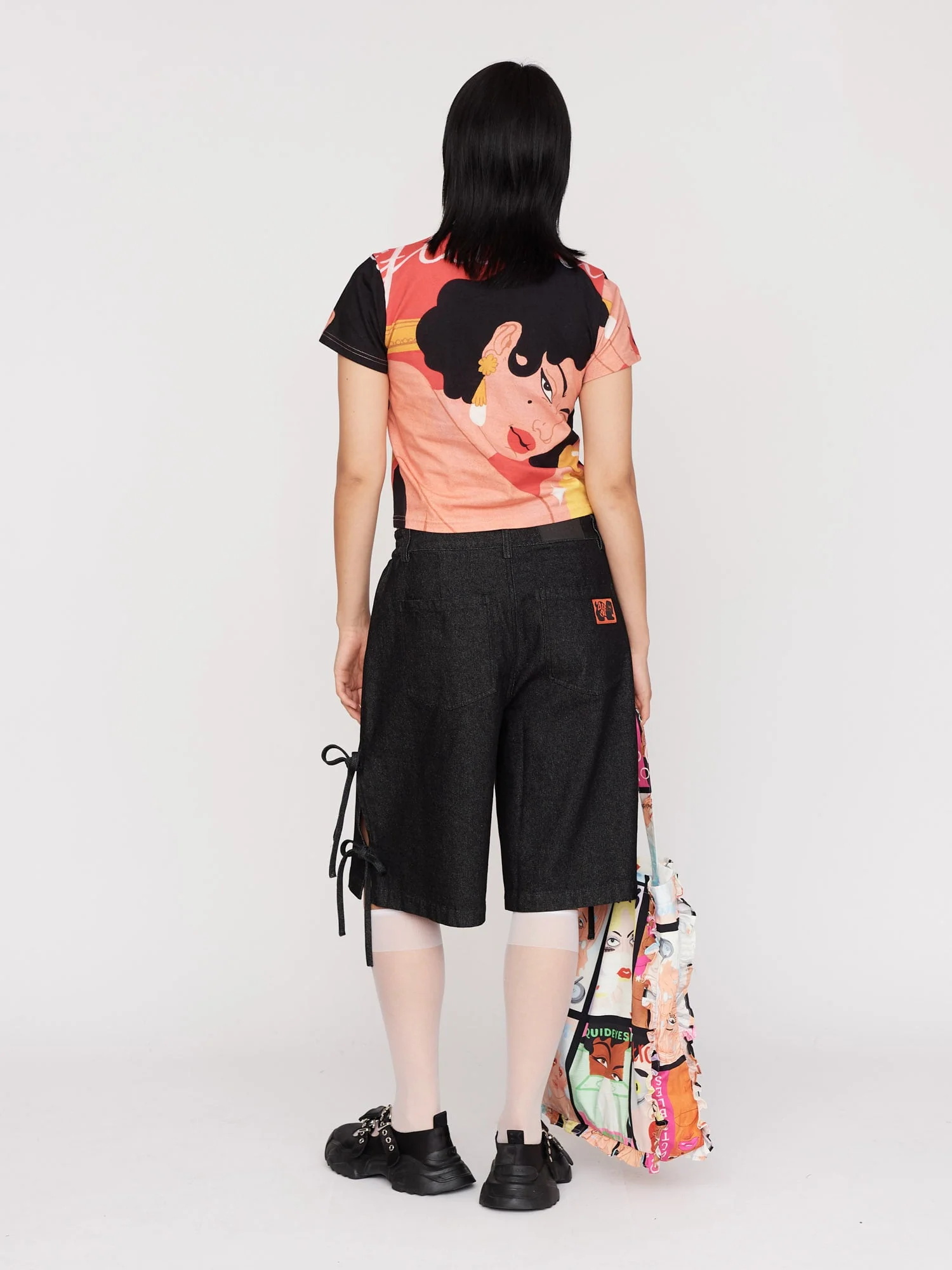 LO x Laura Callaghan Fitted Tee - Image 7