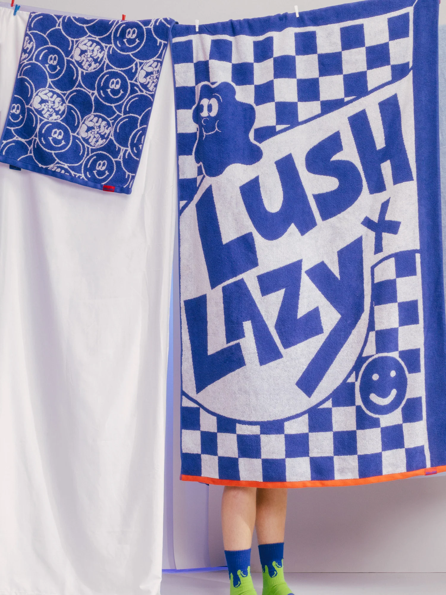 LO x Lush Bath Towel - Image 3