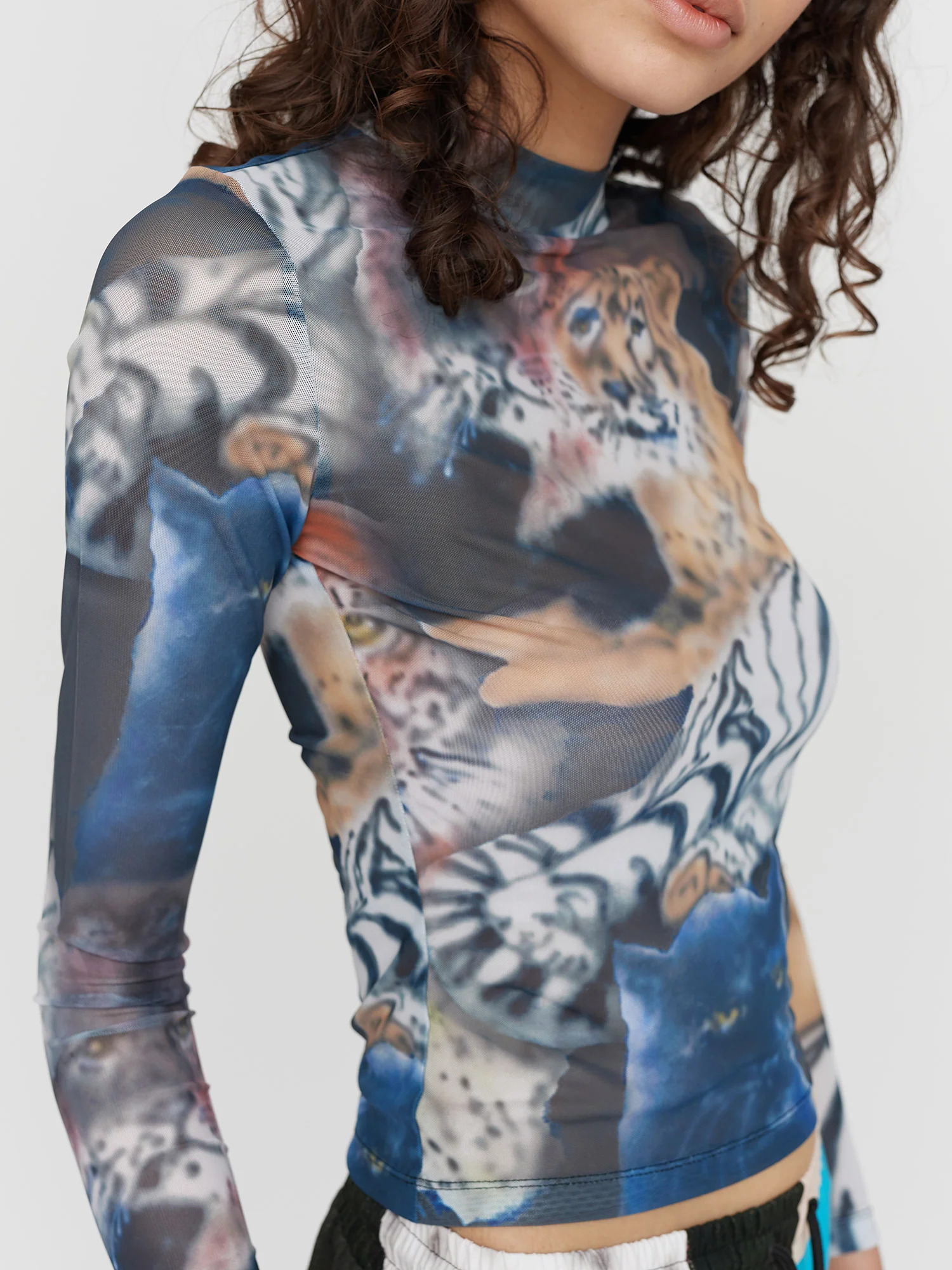 LO x Ricardo Passaporte Big Cat Mesh top - Image 3