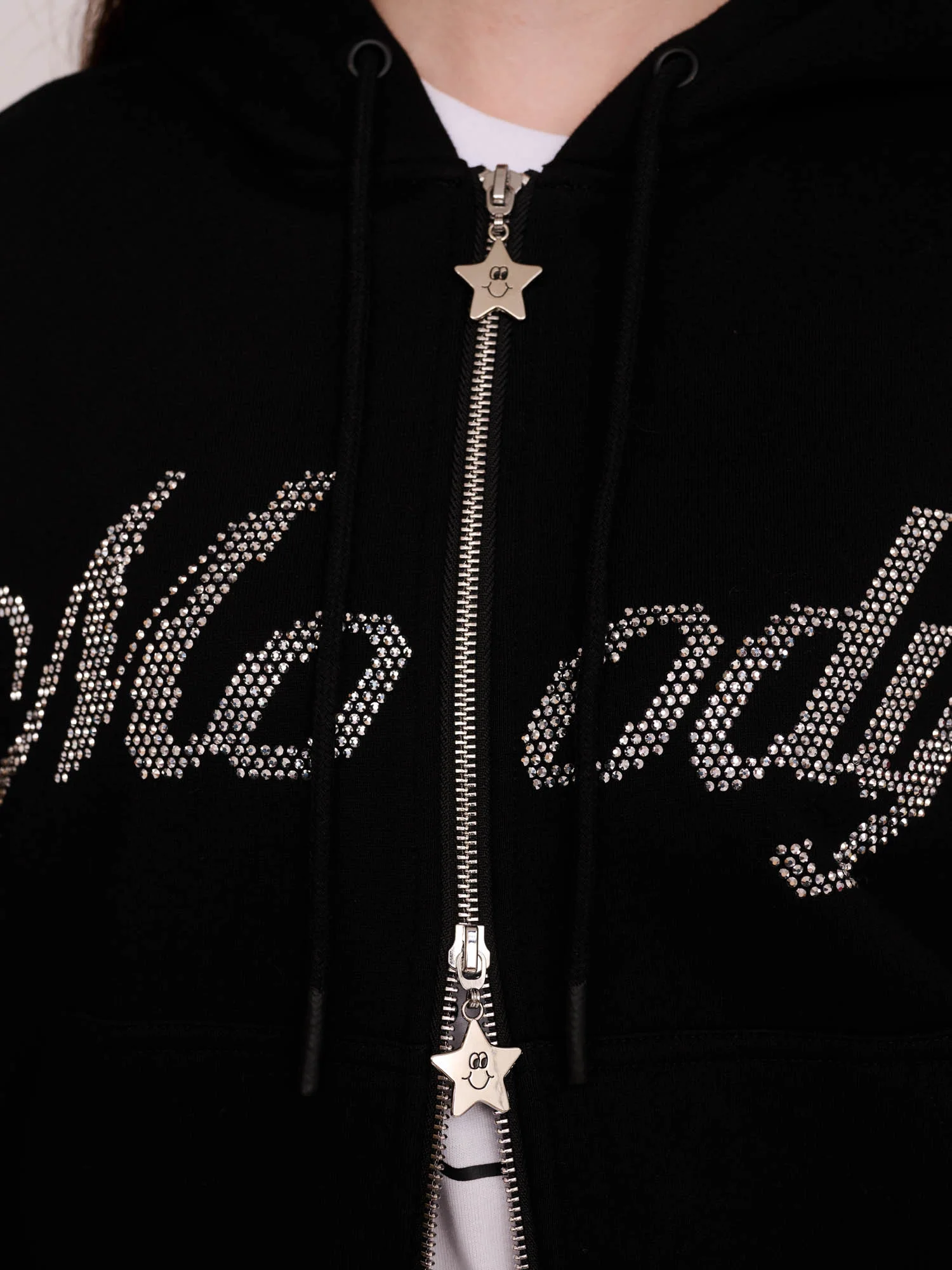 Moody Hoodie - Image 4