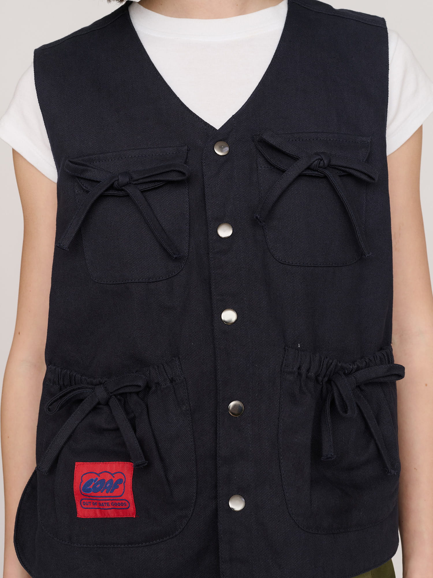 Bow Pocket Navy Gilet - Image 4