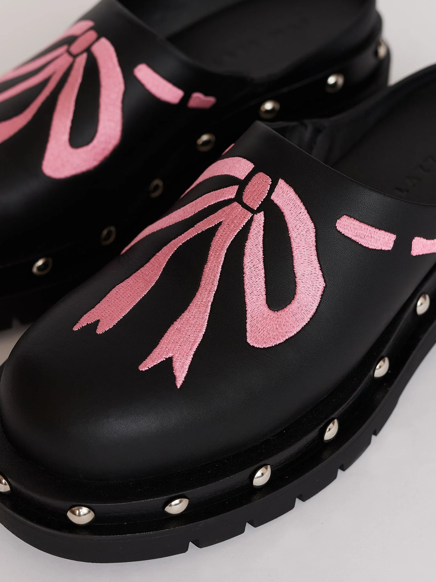 Black Pretty Tough Clogs - Image 5