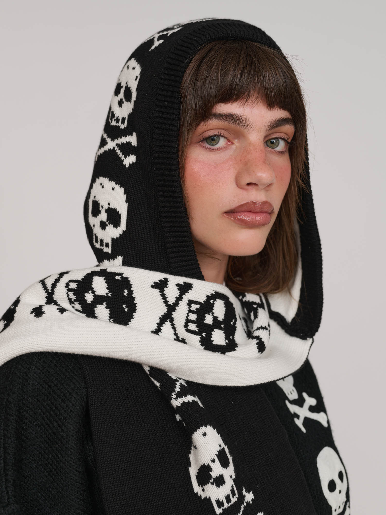 Skull And Crossbones Hooded Scarf