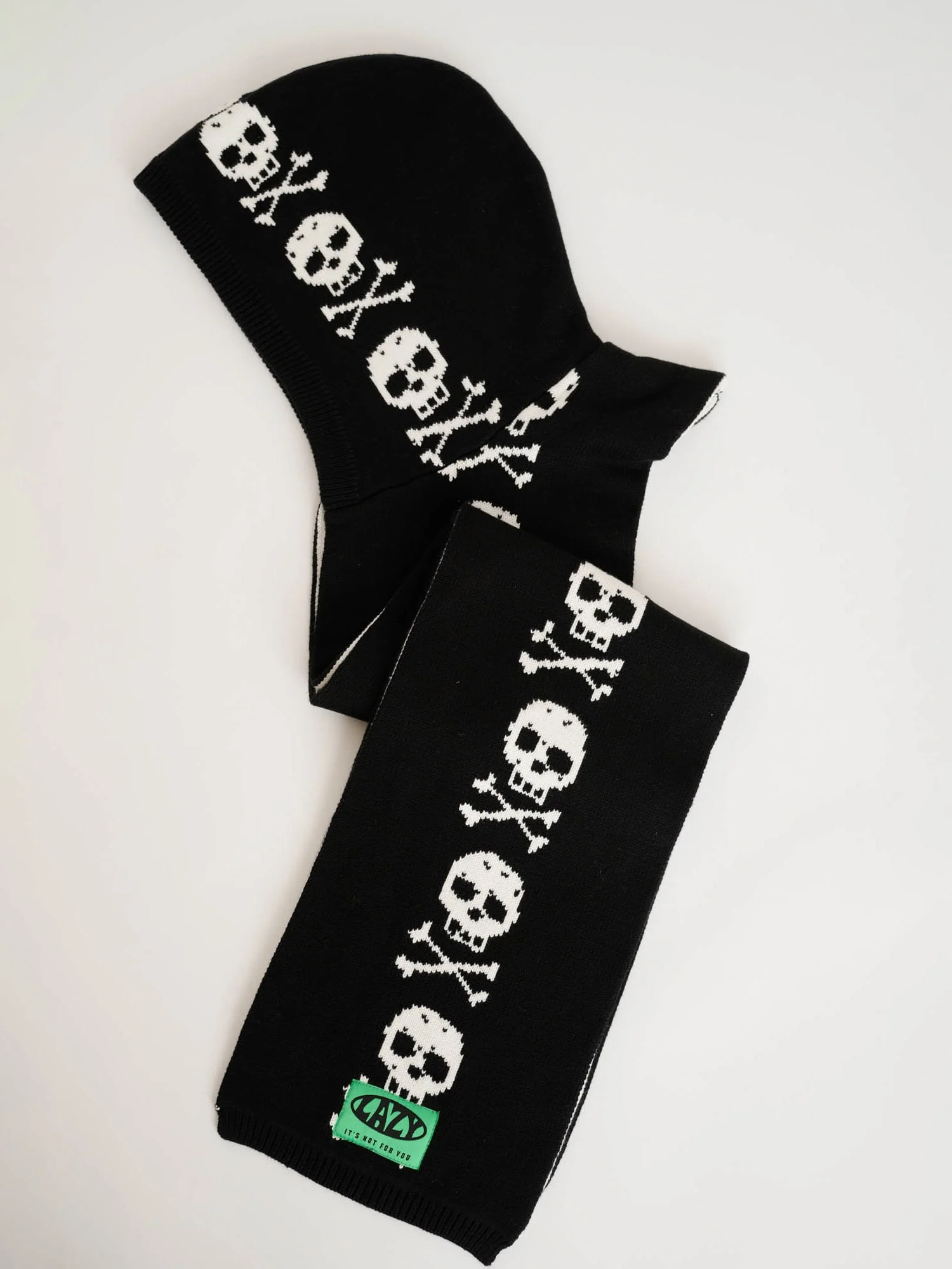 Skull And Crossbones Hooded Scarf - Image 6