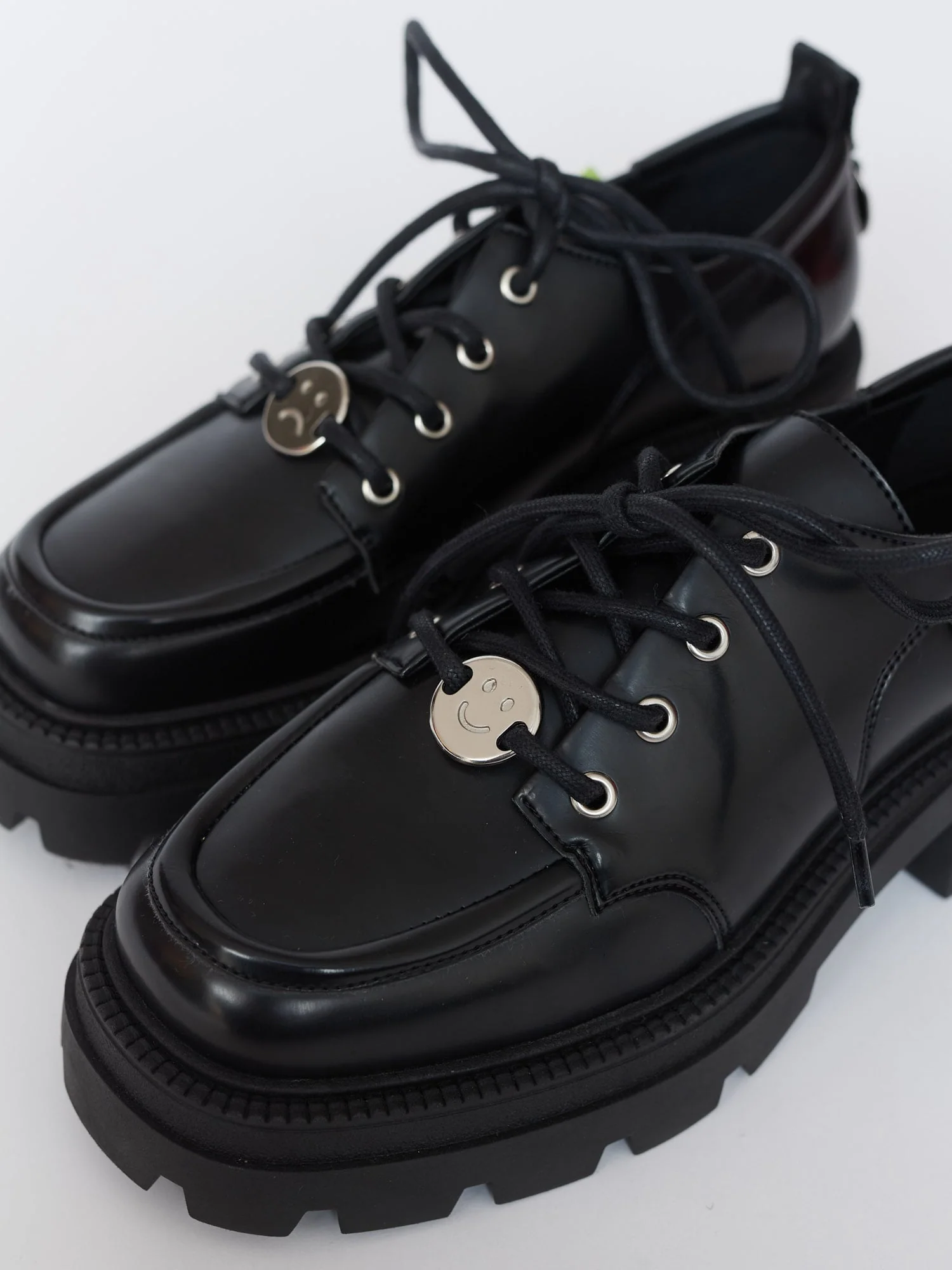 Stitches Lace Up - Image 8